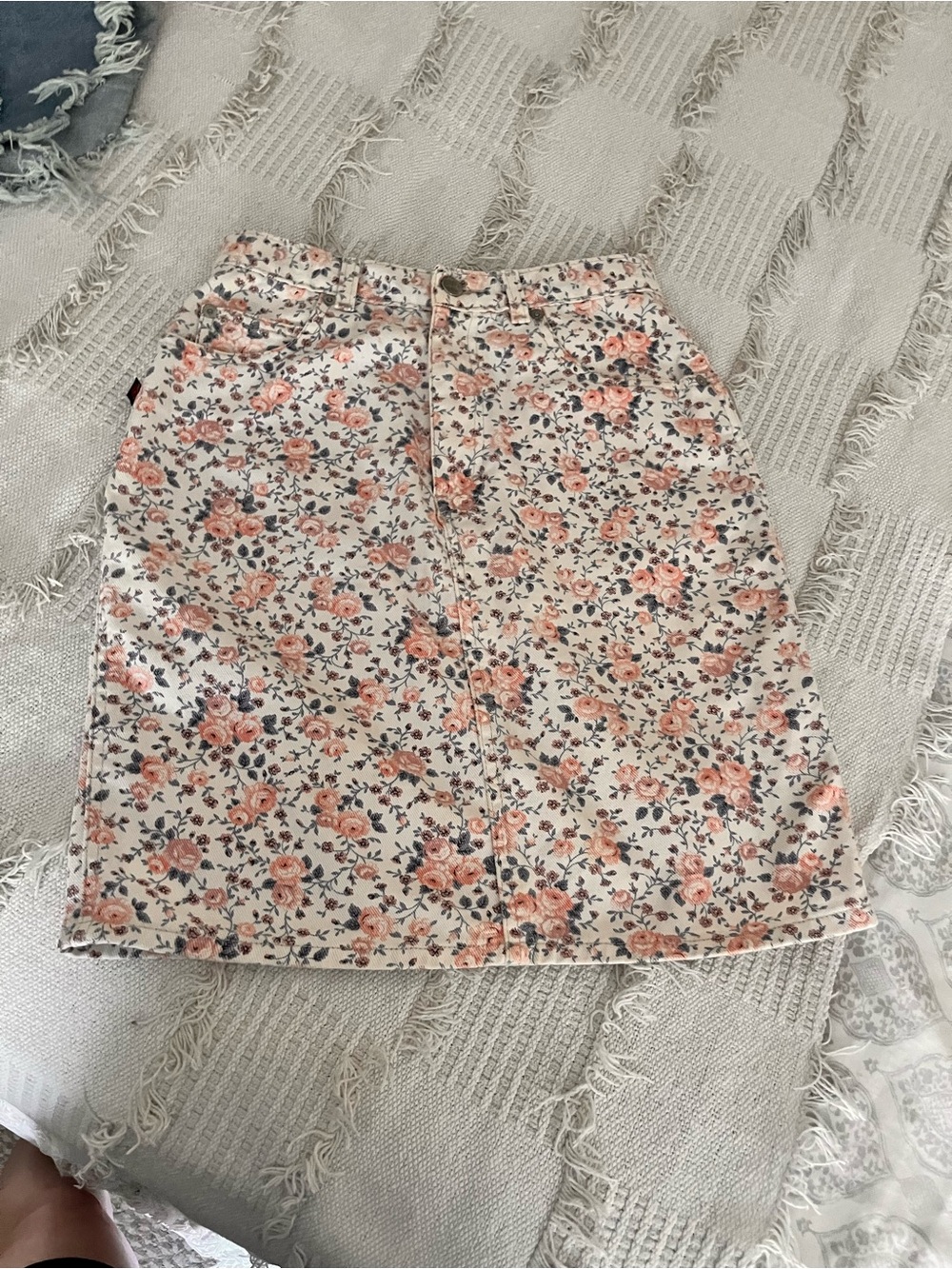 Vintage Sasson Jeans Cream Pencil Skirt with Pink Floral Print
